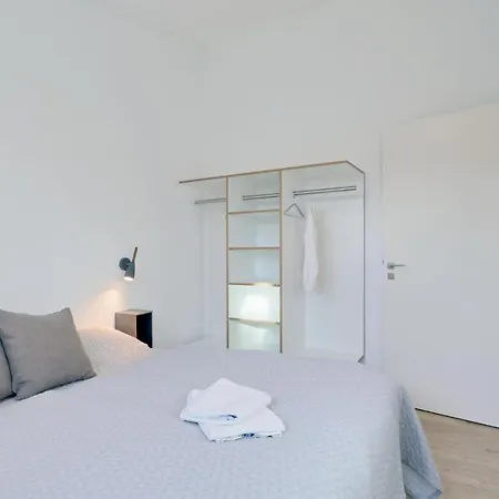 Amazing In Lembruch-duemmer With Sauna Semesterbostad *